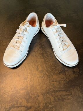 Dr. Scholl's White Low-Top Sneakers